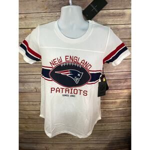 NWT New England Patriots Womens Jersey Size Medium NFL NEW